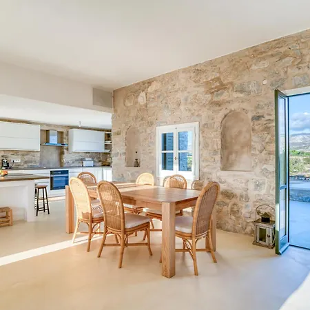 And Stone * Aliki (Paros)