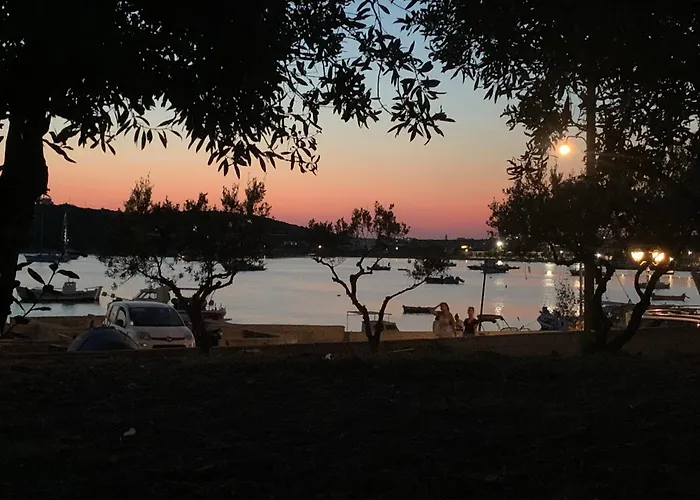 And Stone * Aliki (Paros)