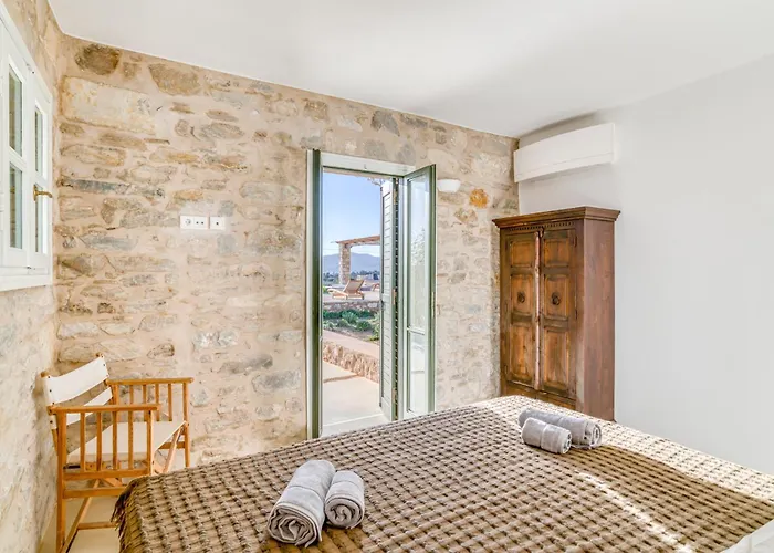 And Stone * Aliki (Paros)